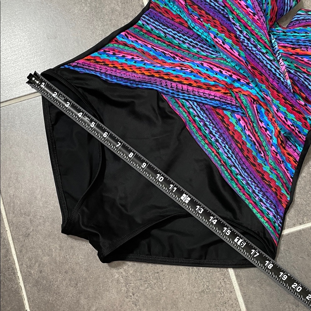 Miraclesuit Carnivale Layered Escape One Piece Swimsuit size 16W - Picture 4 of 7